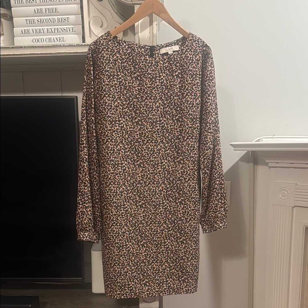LOFT Cheetah Print Long Sleeve Lined Dress